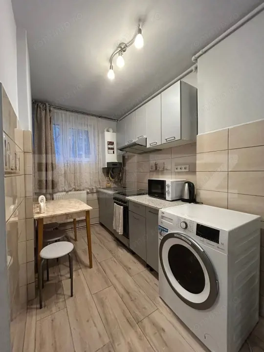 be9119b928def2fef8b6f47da6077191 Apartament 2 camere de inchiriat, zona Cornisa - Image 1