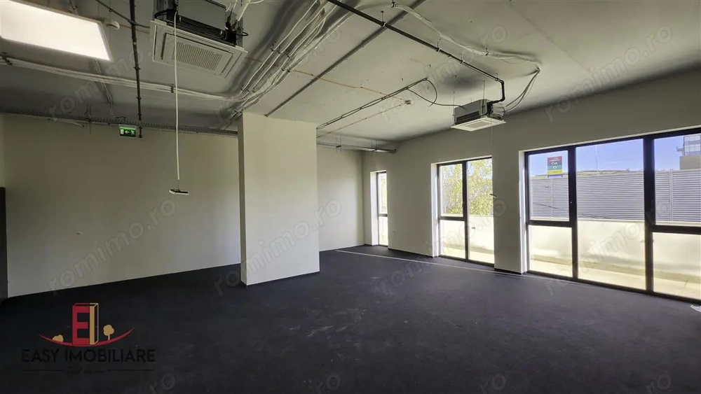 f9bbb54d4035f4ecdfedd0fe43e3ccdb Spatiu comercial, birou, semicentral, 80 mp, cladire noua, parcare - Image 1