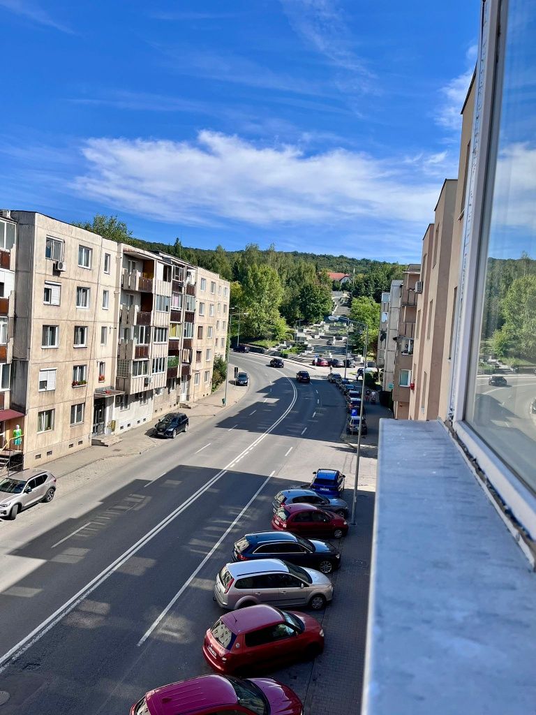 image;s=768x1024 Închiriez apartament 2 camere, confort 1, decomandat, lângă Spital UMF - Image 1