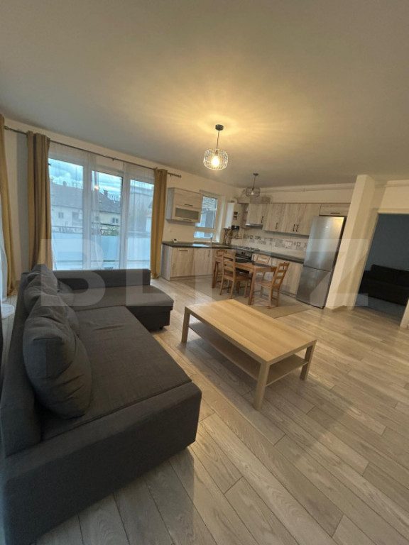 4079519_1 Apartament 3 camere, 60 mp, complex Maurer Residence
Apartament de inchiriat 3 camere decomandat, 60 m², Targu Mures - Image 1