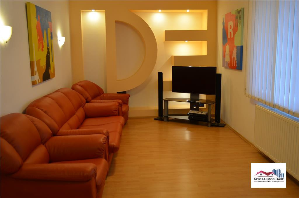 4098337_1 Apartament cu 3 Camere de Inchiriat in Zona UltracentralaApartament de inchiriat 3 camere decomandat, 65 m², Targu Mures - Image 1