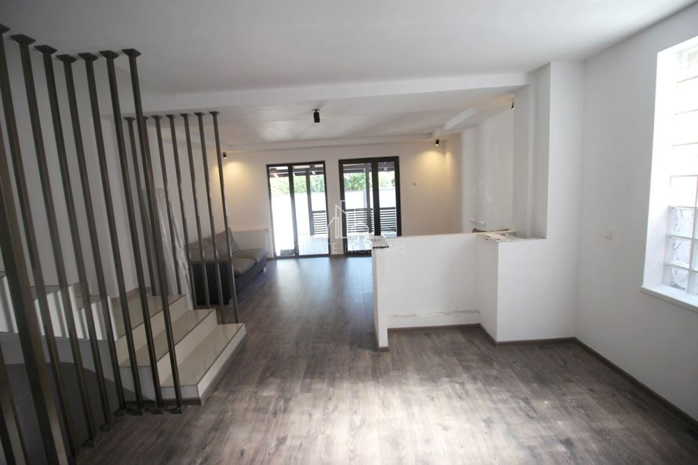 7ebddc20017bb62bf859f00c7a2764fc Casa De Inchiriat, 210 Mp, Zona Top Med, Semicentral - Image 1