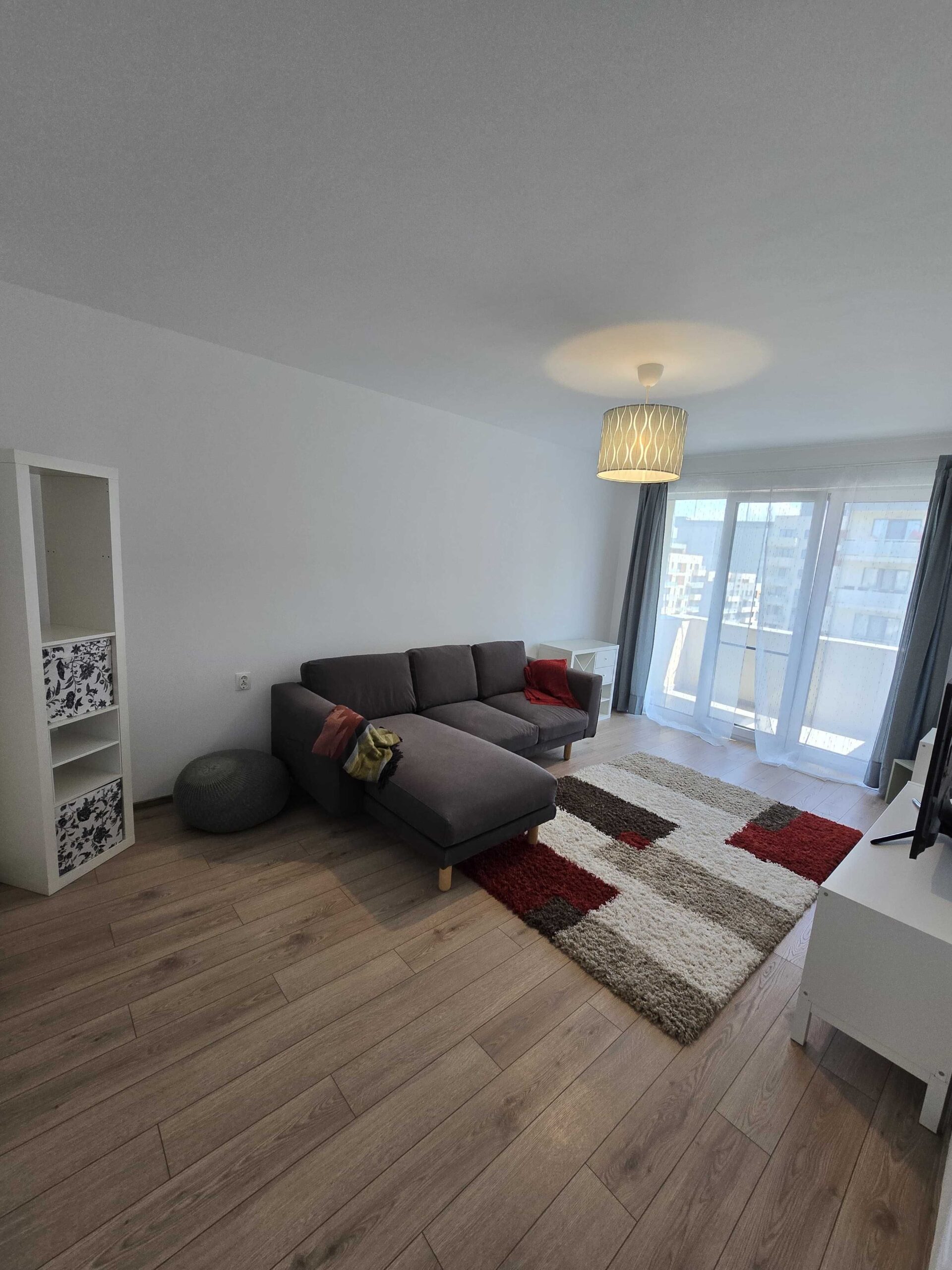 image;s=3000x4000 Inchiriez apartament - 2 camere - Cartier Maurer - Image 1