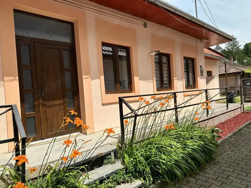 Central - Spatiu comercial/ birouri- Strada Borsos Tamas - Image 1