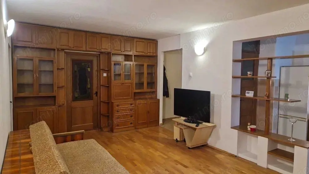 81f783b8b3d668f1ed30d0f70a697e45 Cornisa - Inchiriere apartament 3 camere - Str. Nicolae Grigorescu - Image 1
